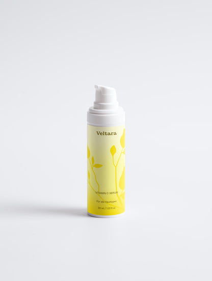 Vitamin C Serum von Veltara – Anwendung morgens auf gereinigte Haut